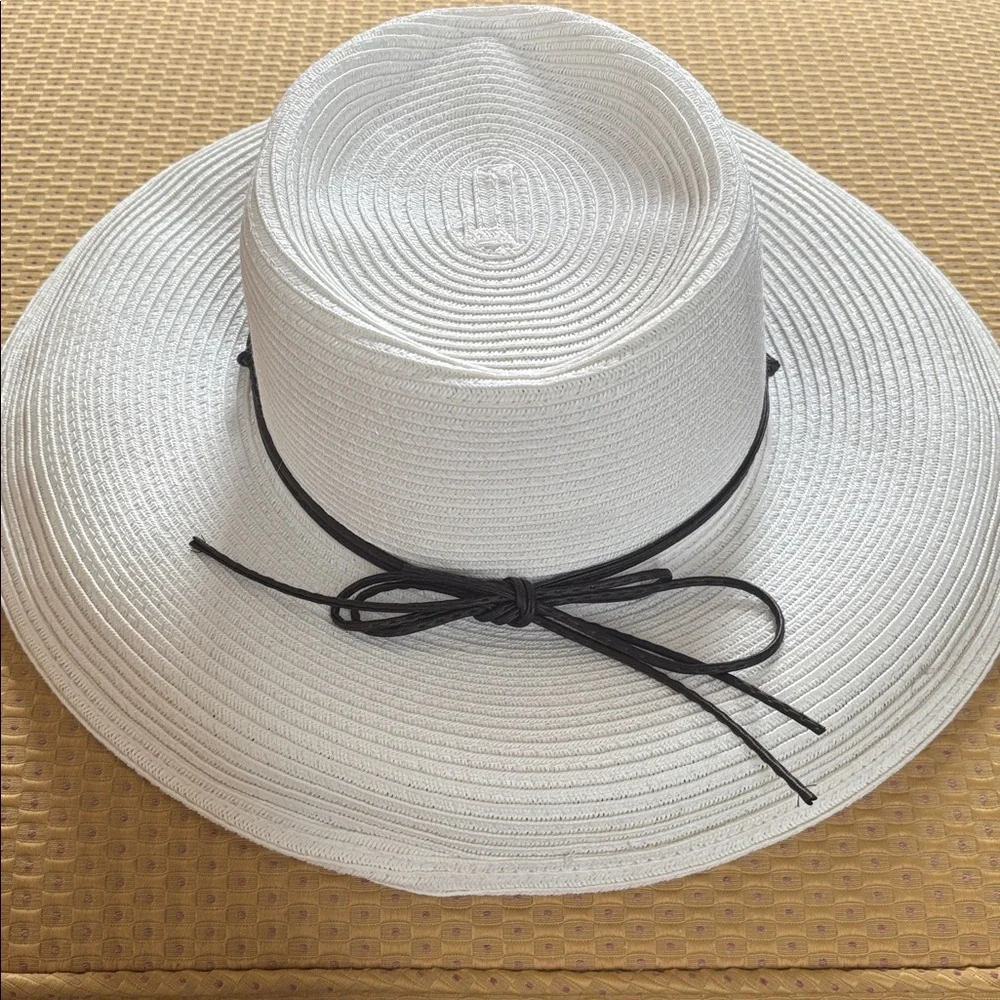 Sunhat - Picture 2 of 5